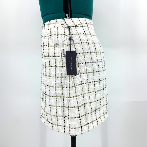 Tommy Hilfiger NWT Ivory Black Gold Plaid Tweed Mini Pencil Pocketed Skirt, 8 - Picture 5 of 16